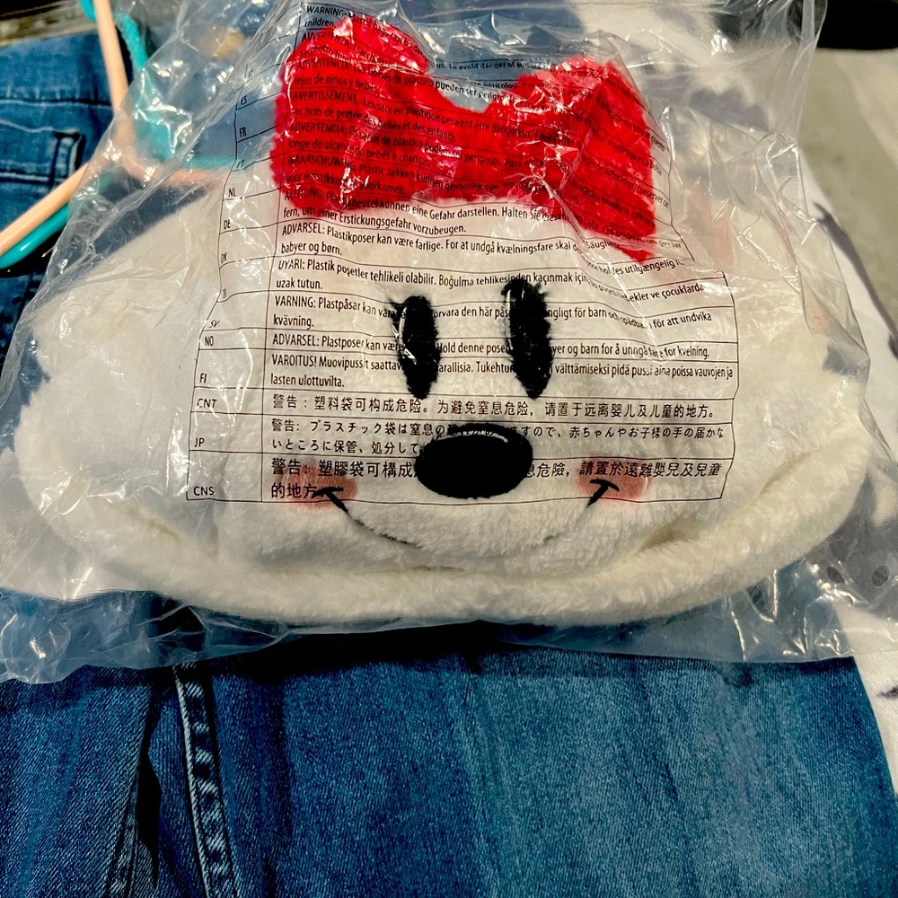 Cakeworthy one size Minnie hat